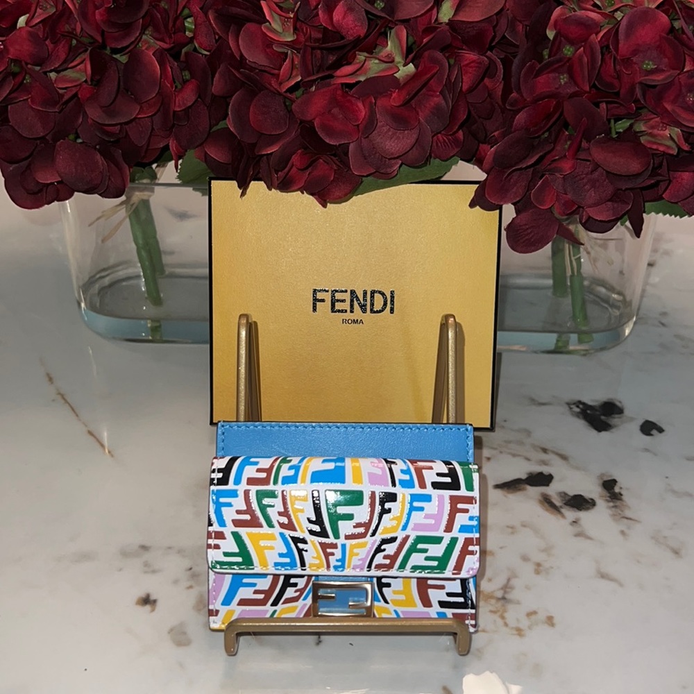 NIB RARE FENDI x Sara Coleman Limited Edition FF Fish Eye Card Case.